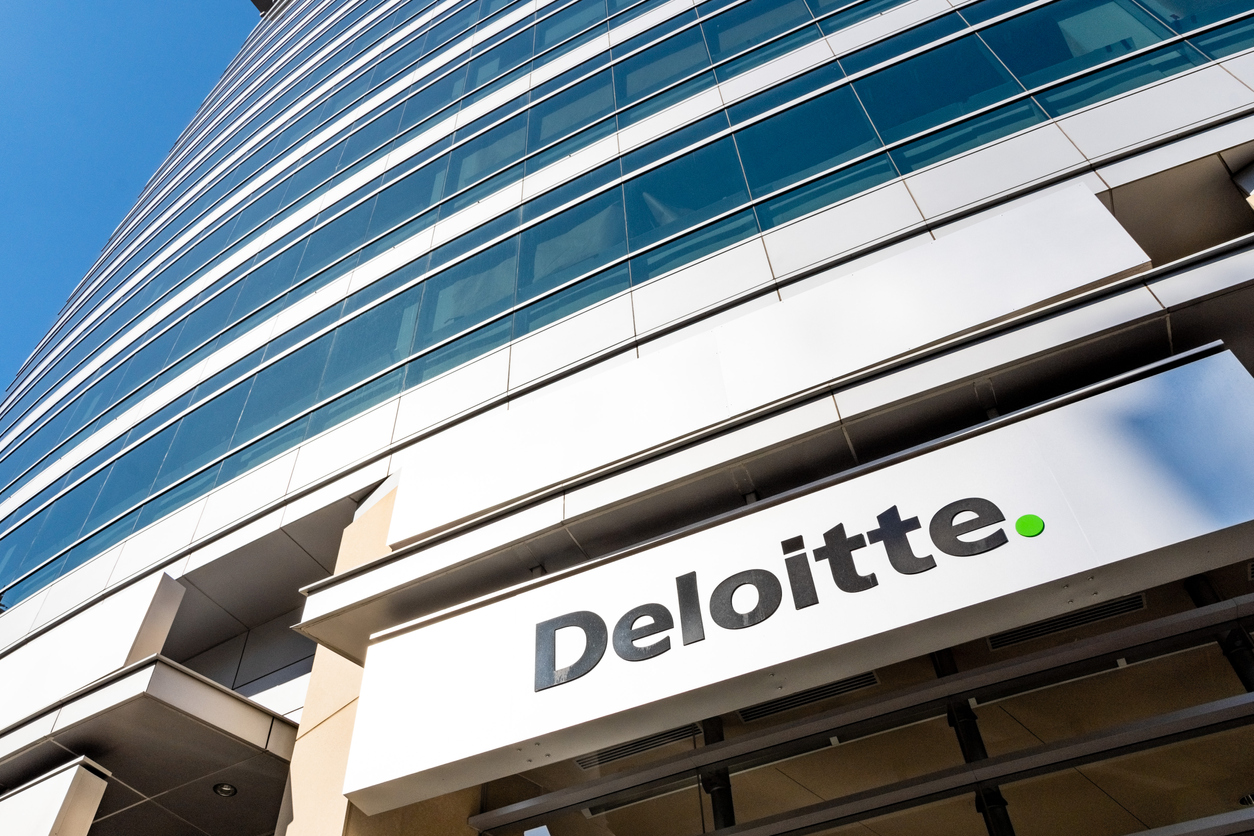 Deloitte Office: Legal Trainee Contracts