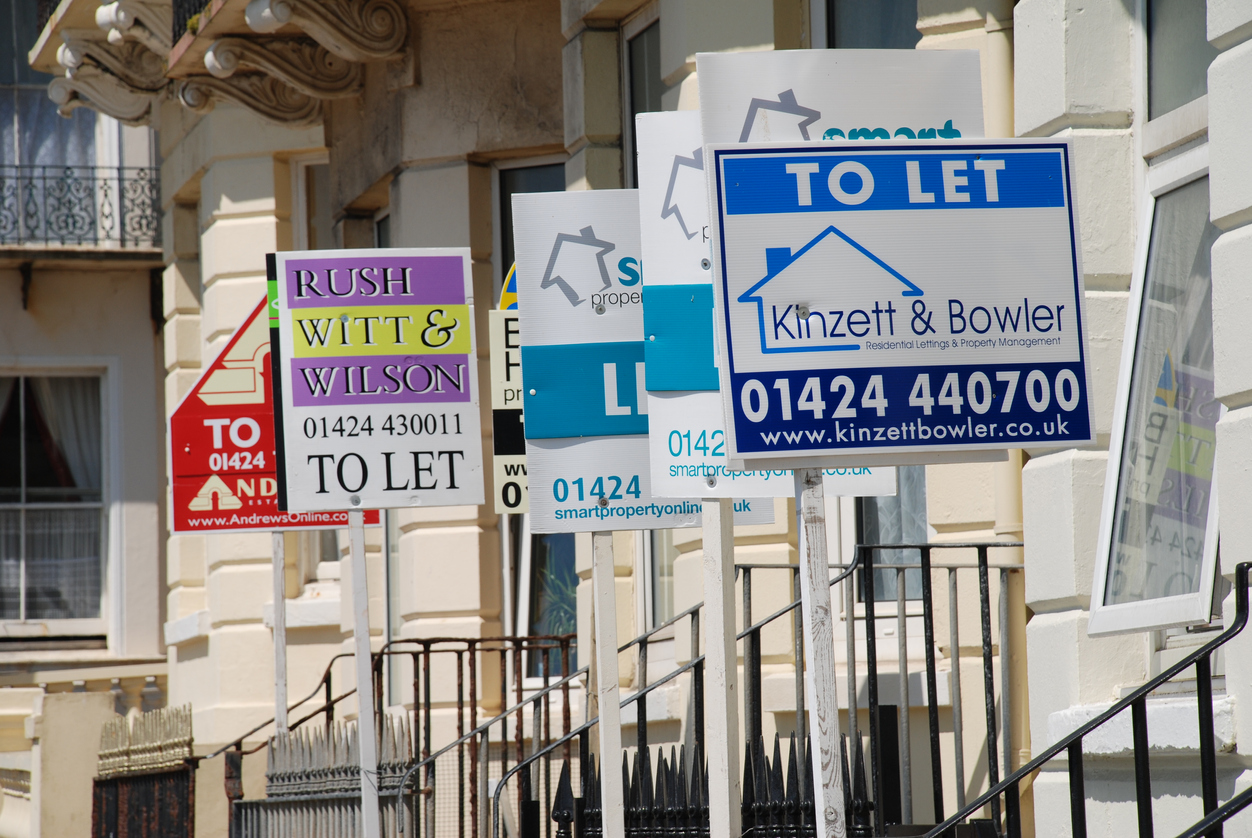 Houses to let in St. Leonards-on-Sea in England