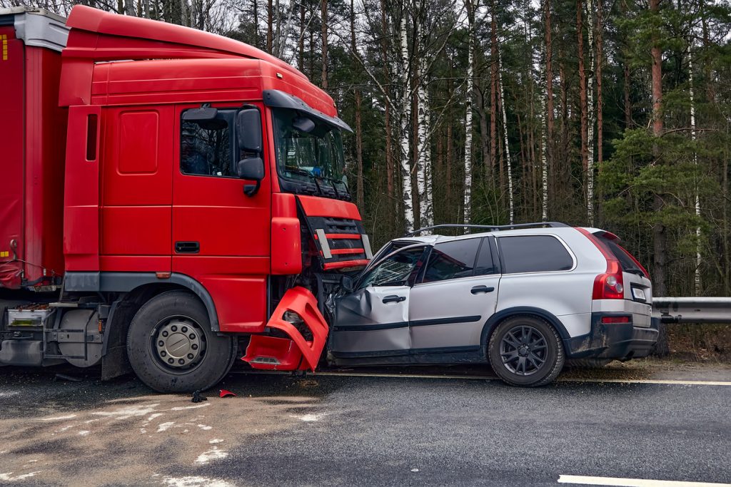 What Sets Truck Accidents Apart from Car Accidents in Florida?