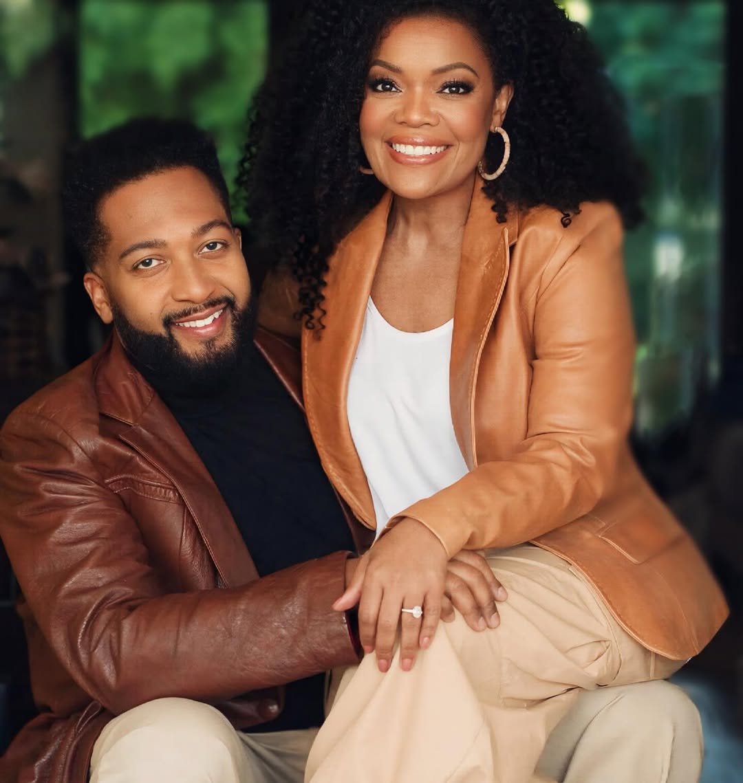 Anthony Davis with Yvette Nicole Brown