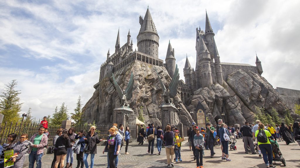 ARIZONA WOMAN AWARDED $7.25 MILLION AFTER INJURY AT UNIVERSAL STUDIOS HOLLYWOOD'S HARRY POTTER RIDE.