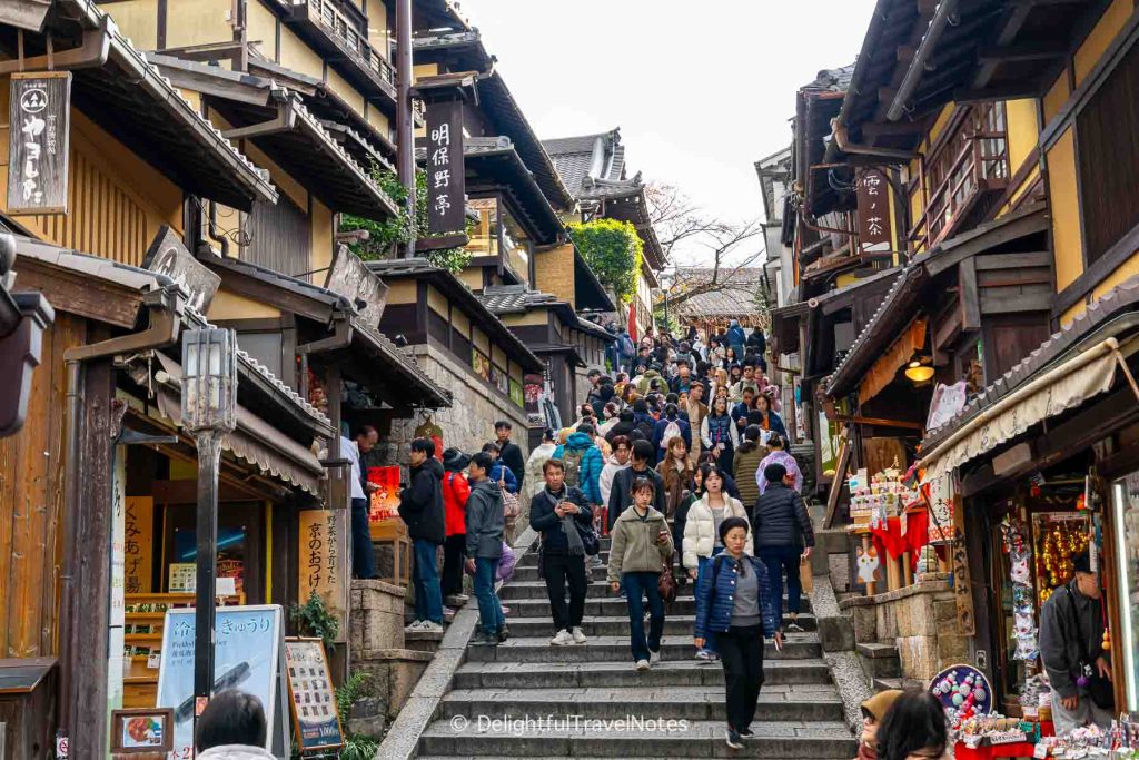 Why Japanese Tourists Are Quietly Skipping Kyoto’s Most Famous Sights