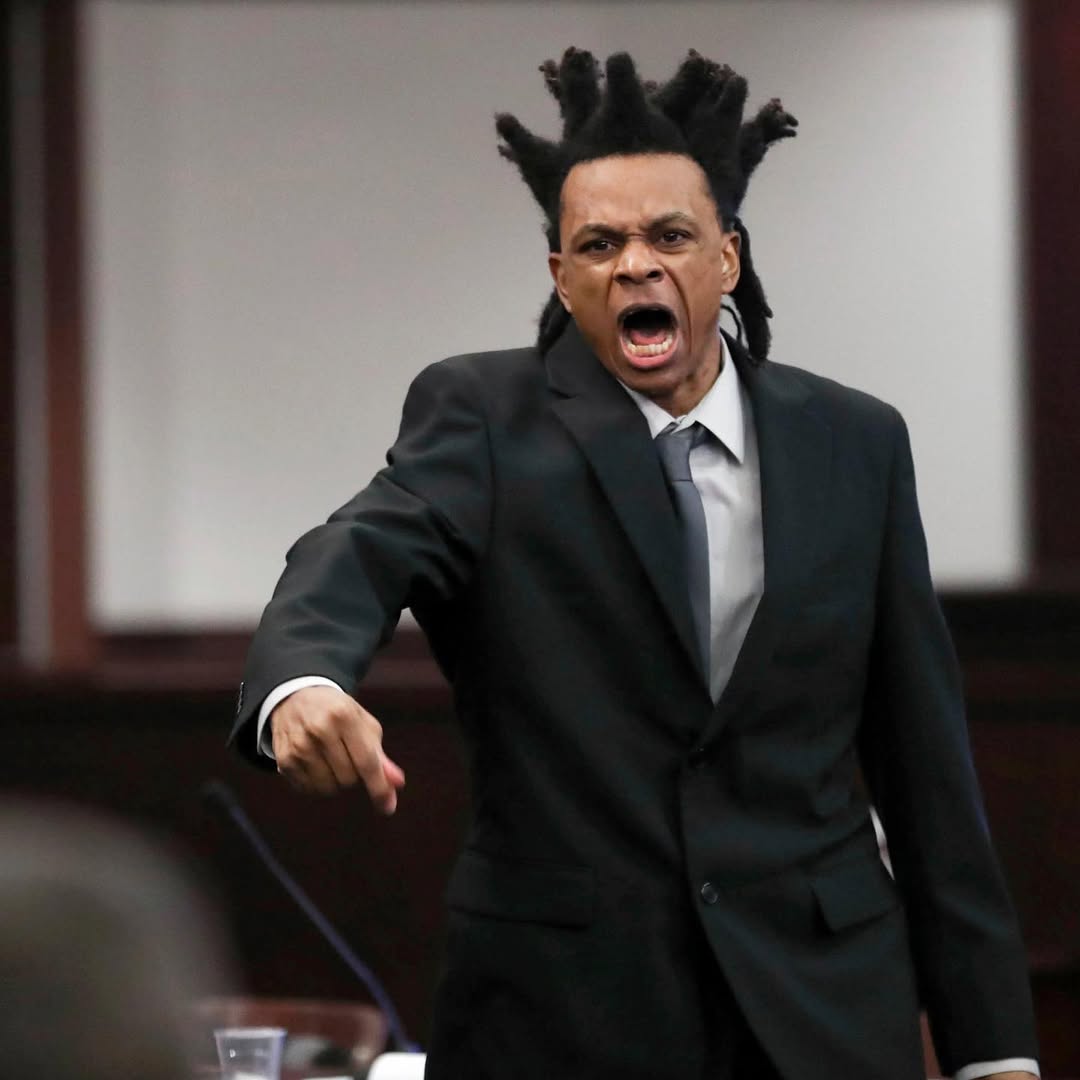 Ronnie O’neal in the courtroom acting as his own attorney and screaming at the jury