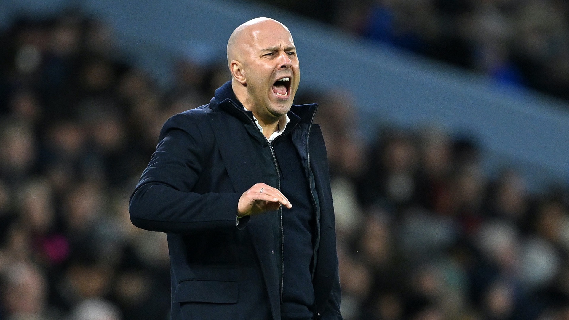 Arne Slot during Liverpool training session while assessing squad fitness.